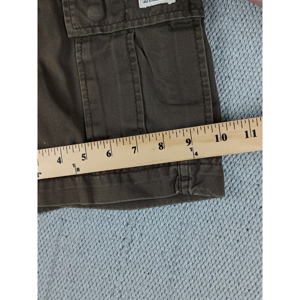 Levi's‎ Cargo Short's Men's 31X10 Dark Army Green Outdoor Summer Casual Hiking - Picture 12 of 13